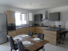 SB3 - Stylish PENTHOUSE - Superb Location Msida